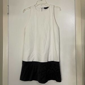 ALICE + OLIVIA black white sleeveless short shift dress size small